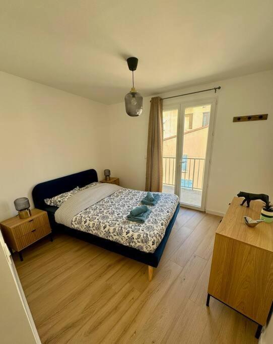 Appartement Lumineux Avec Terrasses Le Luc Exterior foto